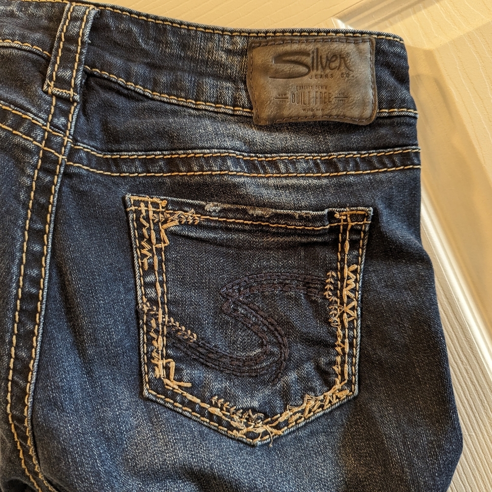 Silver Jeans Elyse Fluid mid rise slim bootcut jeans